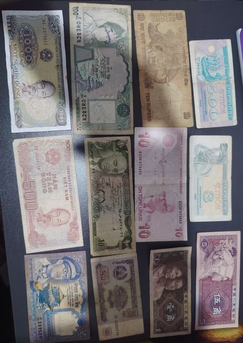 Продам купюры.  .