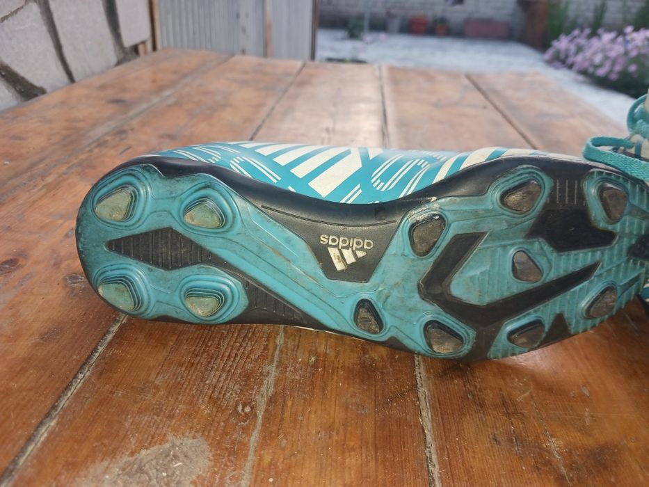 Детски футболни обувки Адидас 33ти номер