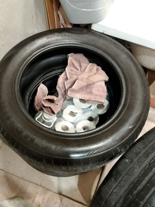 Шина балон 205/60/R16