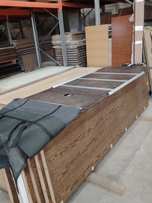 Продам лодку с мотором 9.8