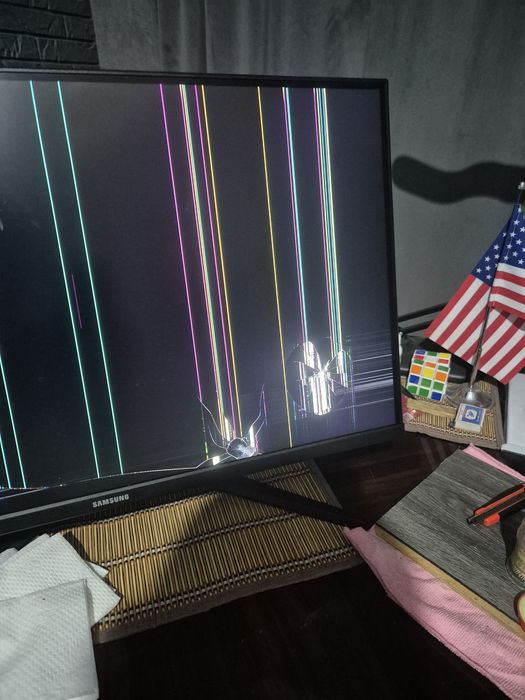 Монитор на запчасти