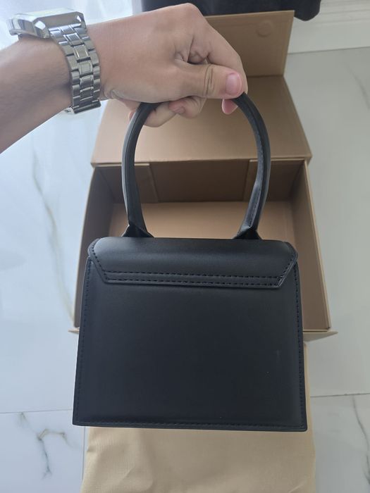 Geanta Jacquemus dama