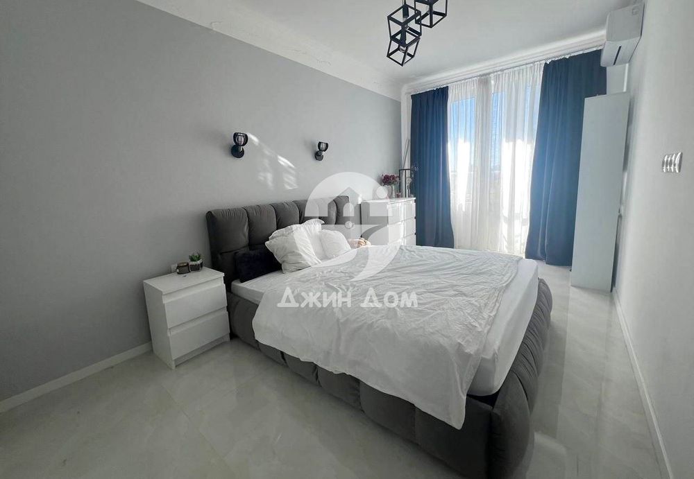 Продава се Тристаен апартамент в Бургас, Славейков - 90 кв.м за 3234 €/кв.м - Снимка #8