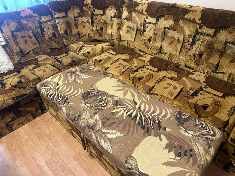 Продавам холов ъгъл