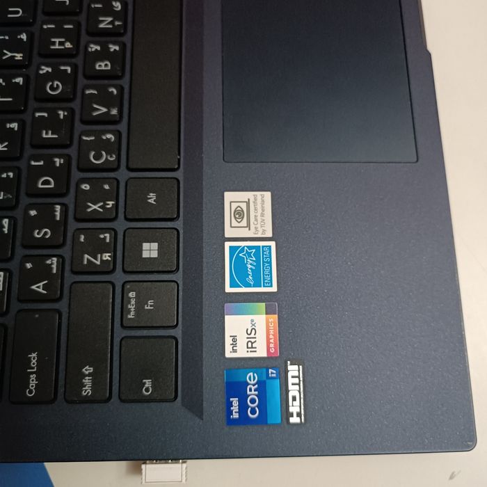 Asus expertbook laptop