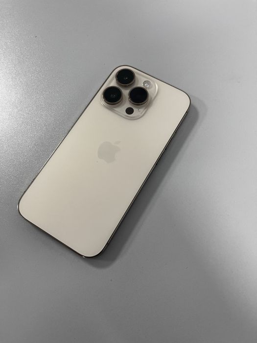 Айфон 14 про 80% акб идеал коробка доки есть 128 гб