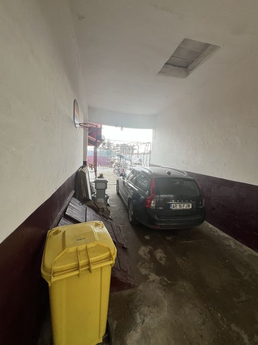 Casa de vanzare cu 1700 mp situata pe strada muncii numarul 34