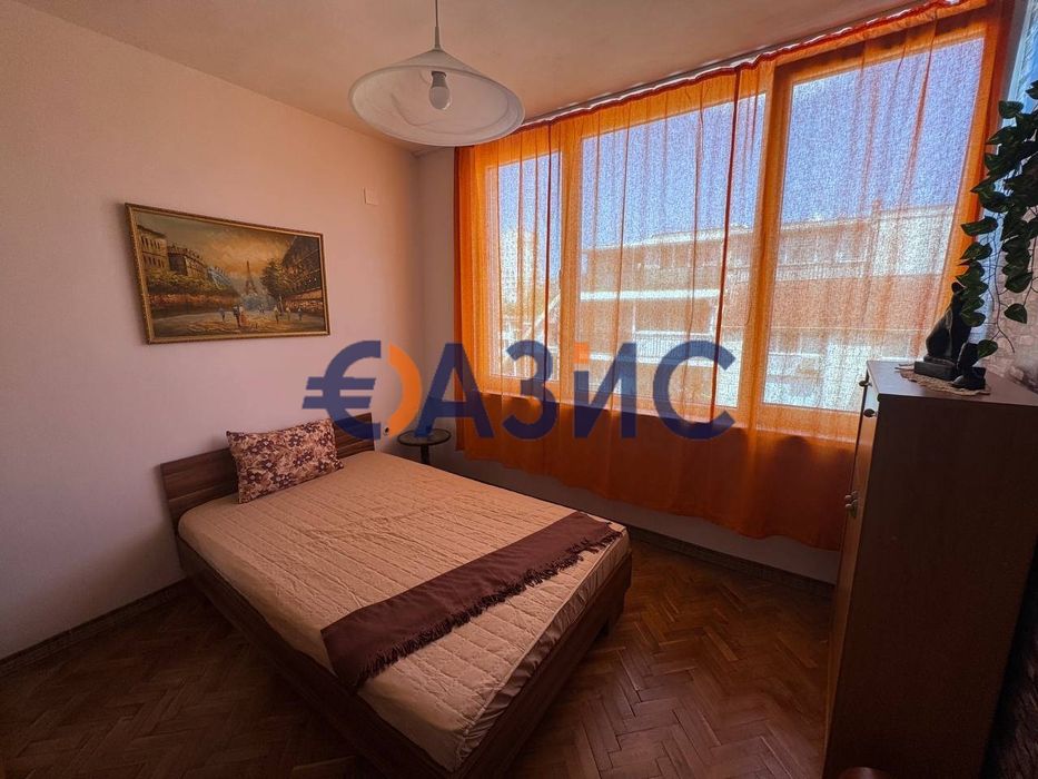 Продава се Тристаен апартамент в Бургас, Център - 50 кв.м за 2900 €/кв.м - Снимка #4