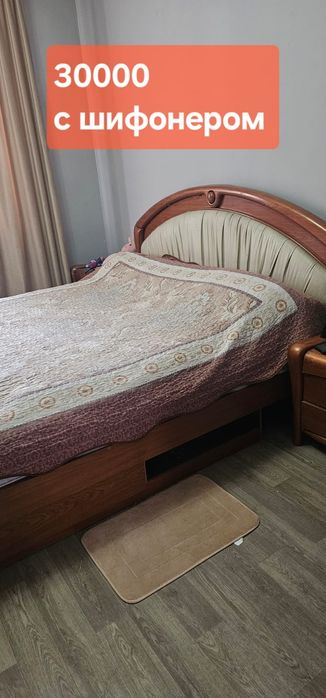 Спальный гарнитур б/у