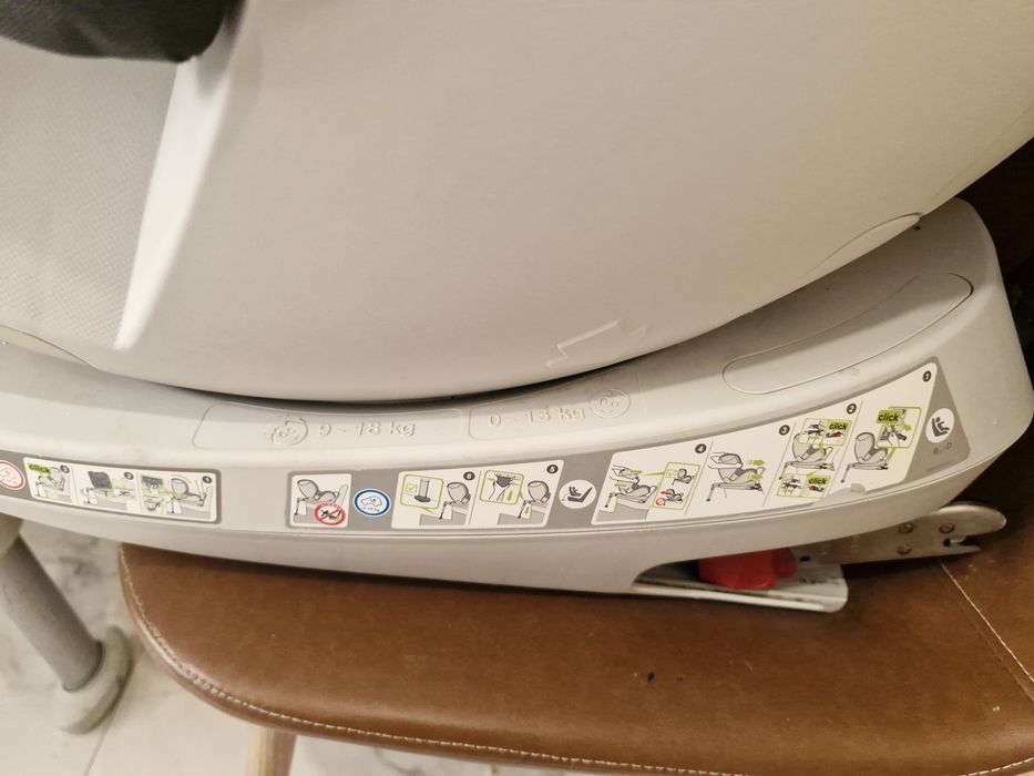 Scaun auto,  0-4 ani,  Britax Romer Dualfix 360