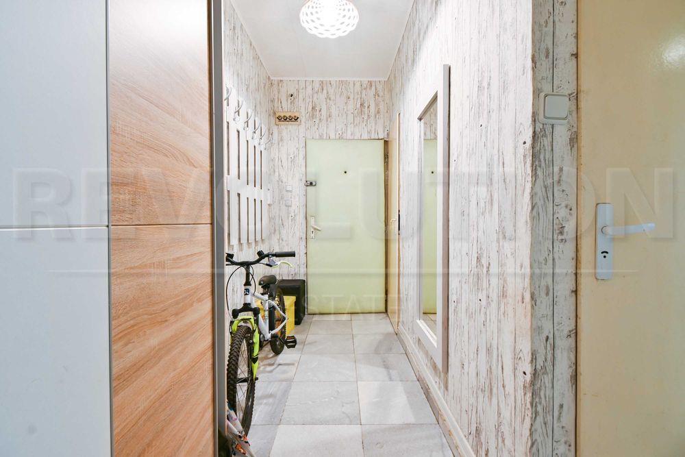 Продава се Четиристаен апартамент в София, Надежда 1 - 90 кв.м за 2289 €/кв.м - Снимка #10