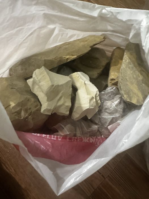 Продам целый пакет сьедобной глины