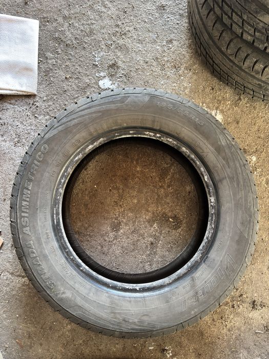 Продам шины Viatti 195/65/R15