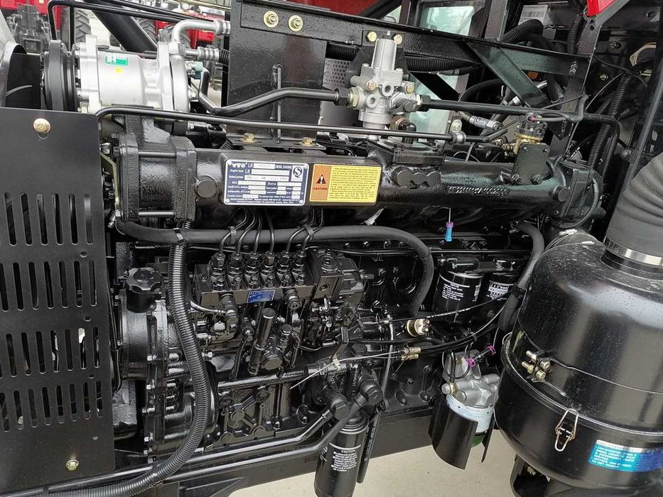 Трактор YTO NLX 1404-1