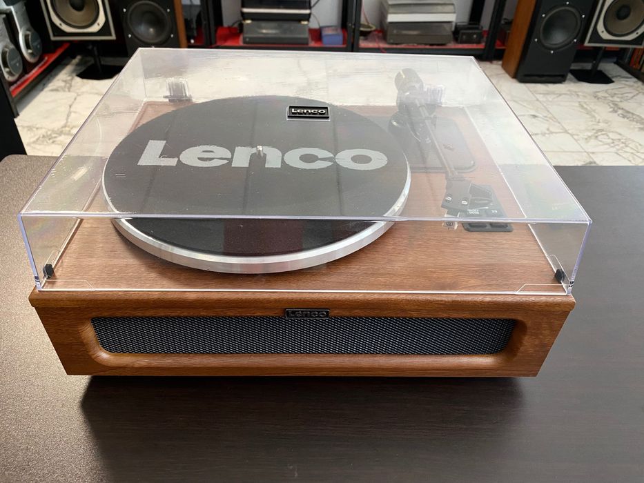 Качествен грамофон Lenco