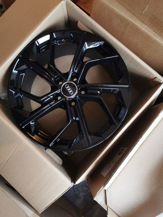 Vand jante de aliaj pentru Audi pe 19 marca Avus model Ac 522 black