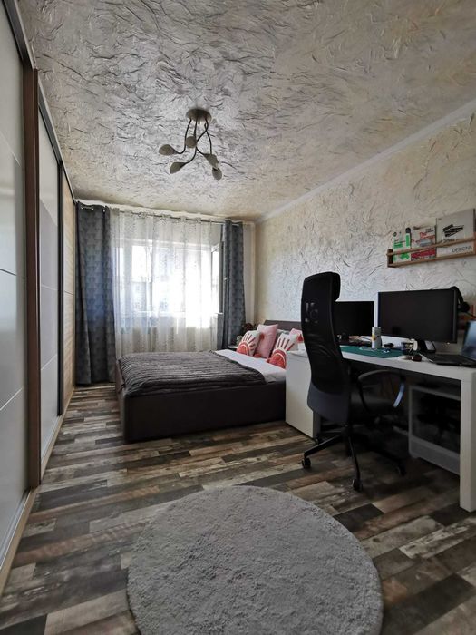 Vand apartament 2 camere Decomandat- Lapus