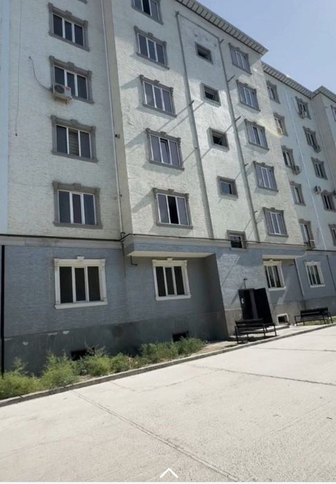 Sharq massivda yangi dom sotiladi 142 kvadrat