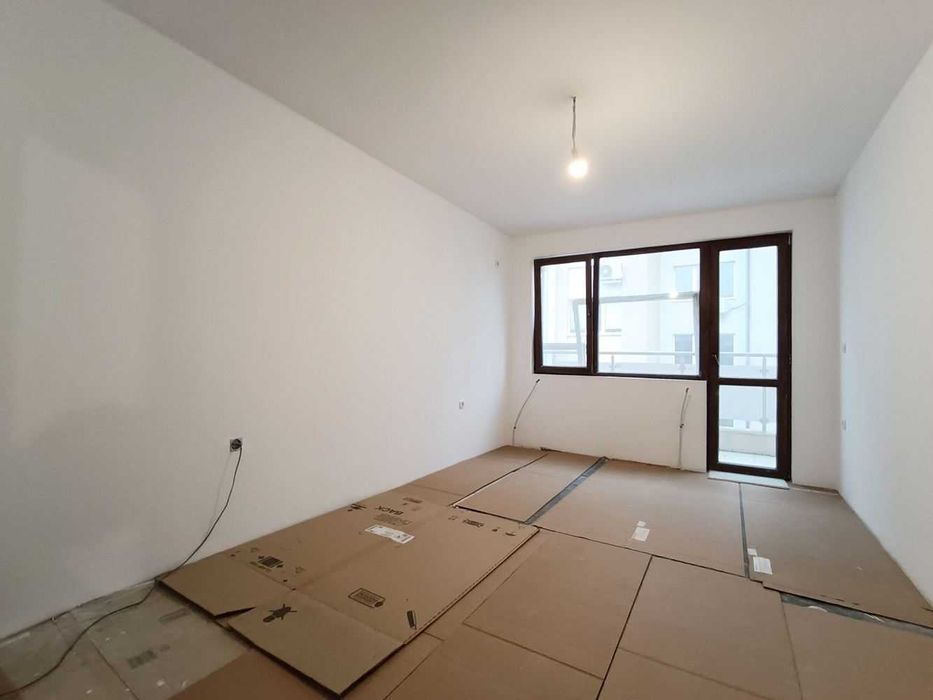 Продава се Двустаен апартамент в Велико Търново, Бузлуджа - 66 кв.м за 1637 €/кв.м - Снимка #4