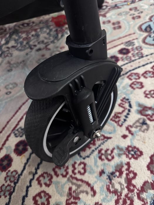 Продам коляску прогулочную