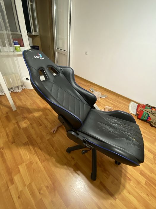Продам игровое кресло