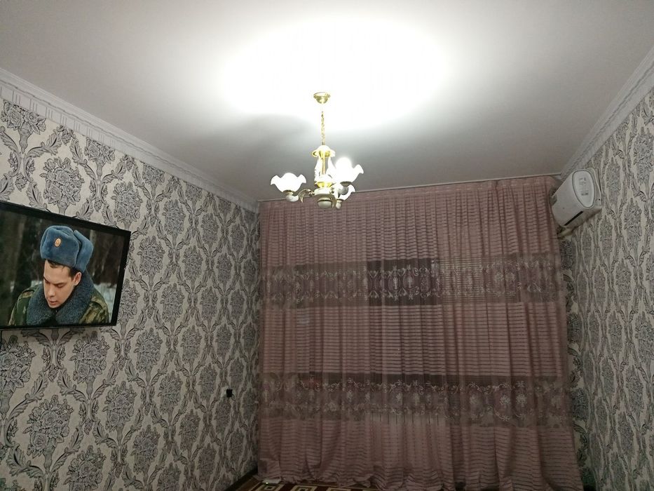 Срочно!!! 4 х ком кв 5 этаж 10мкр н. Ор ентир ДК Ширин