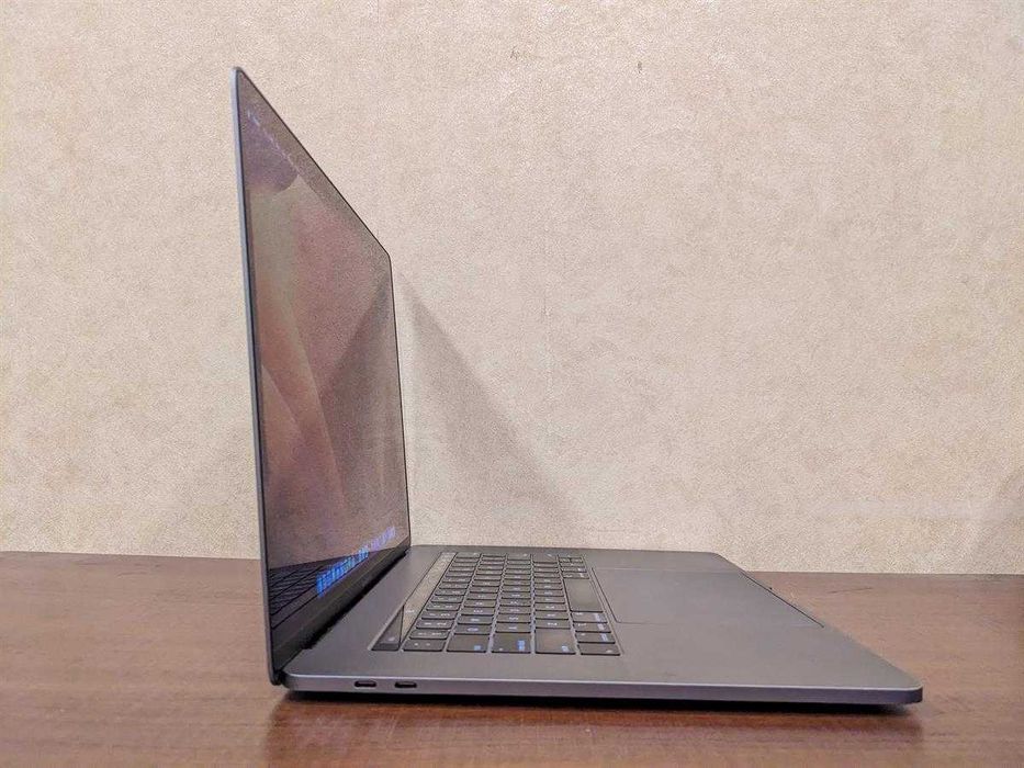 Vand laptop apple model 2019