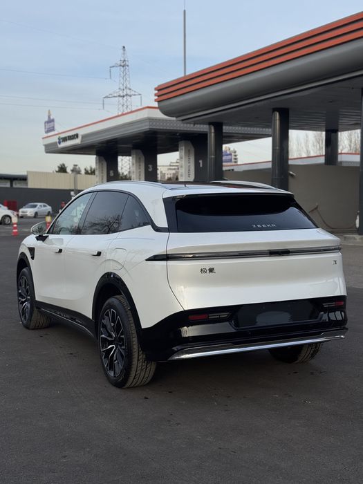 Zeekr 7x full awd