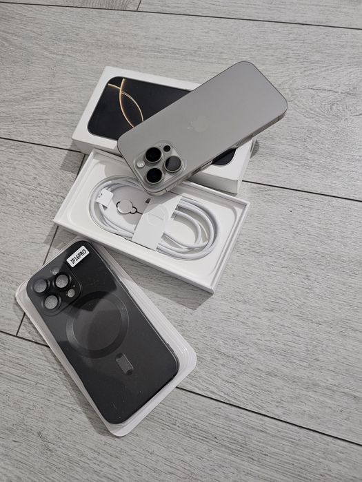 Vand Iphone 16 Pro 256 Gb neverlocked nefolosit (16 cicluri incarcare)