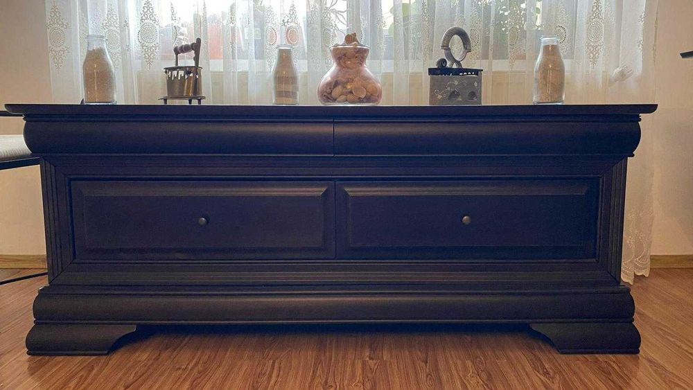 Vand comoda TV Mobexpert cu 3 sertare