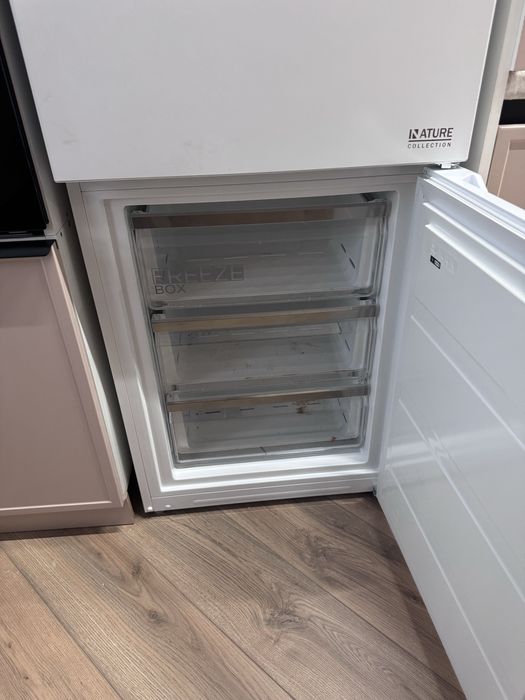 Холодильник Midea