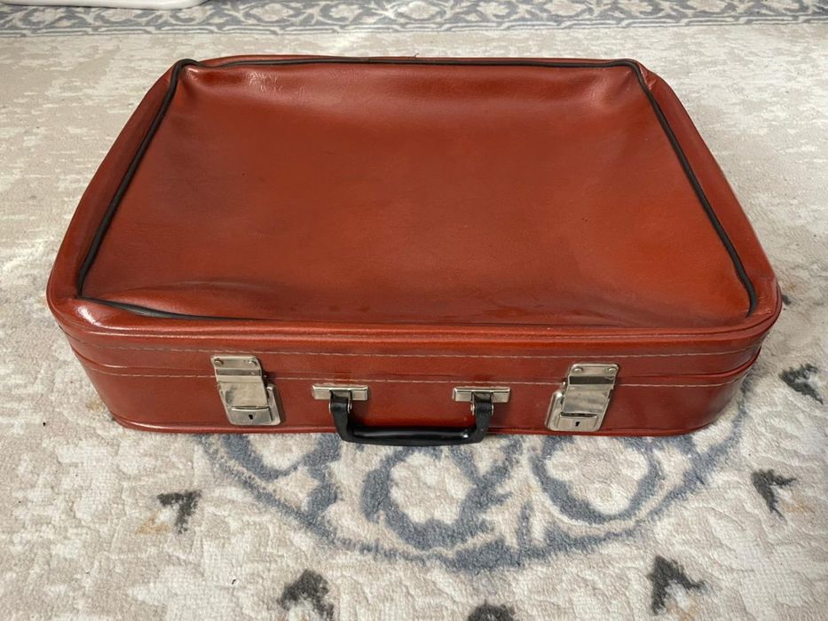 Чемодан советский