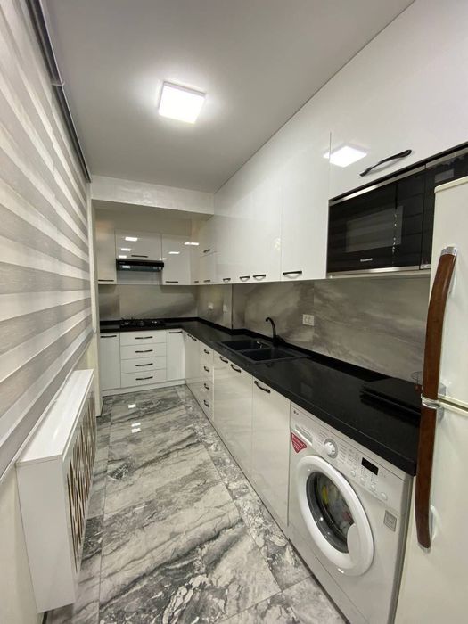 Квартира 3 комнаты, 78м² Мирабадский район, ЦУМ Кафе Бон