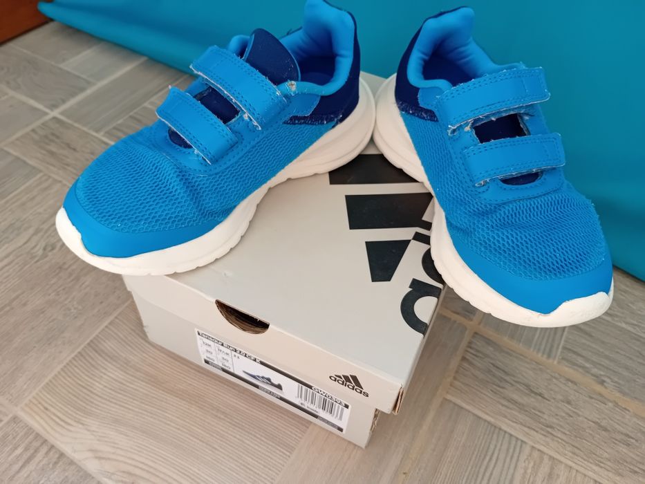 Маратонки Адидас