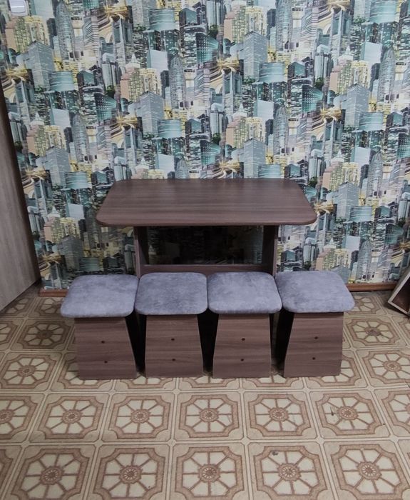 Столы кухонные с табуретками. Доставка по городу!!!