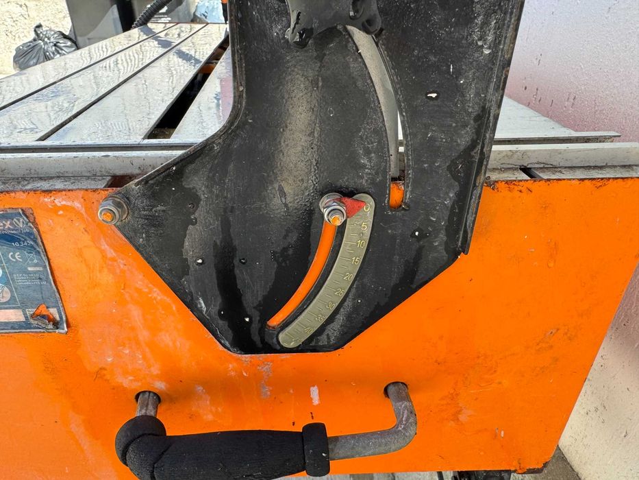 Машина за плочки - PRO 900 W/ 68 sm