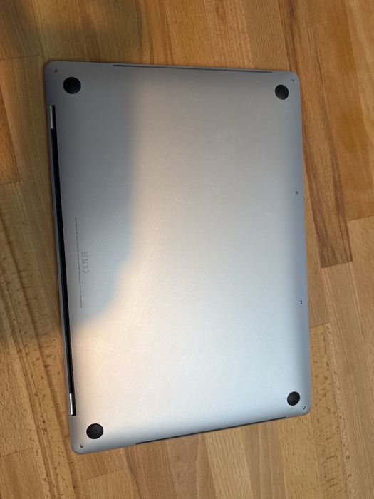 Macbook pro 16 inchi 2019