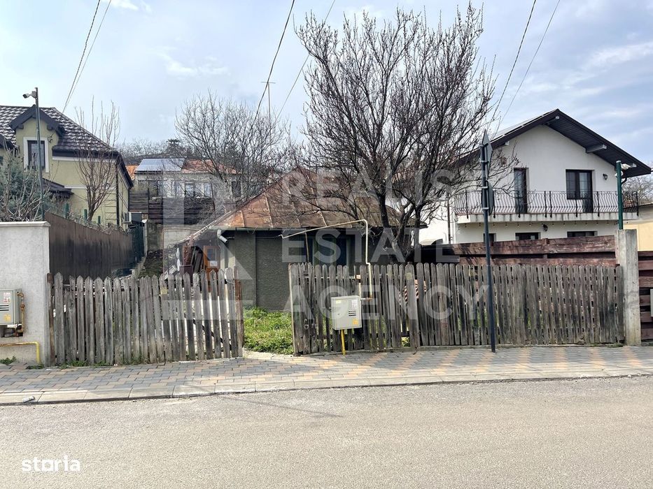 Casă + teren în Iași – Strada Albineț