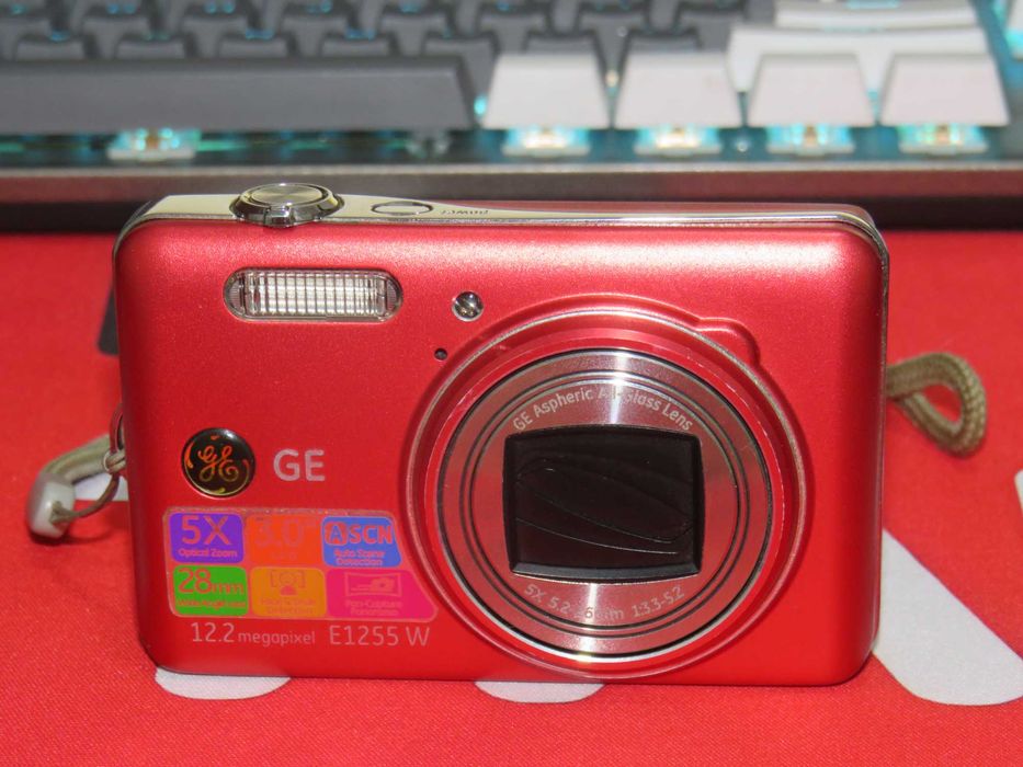 цифровой фотоаппарат GE E1255W (Редкий Y2K-вайб!)