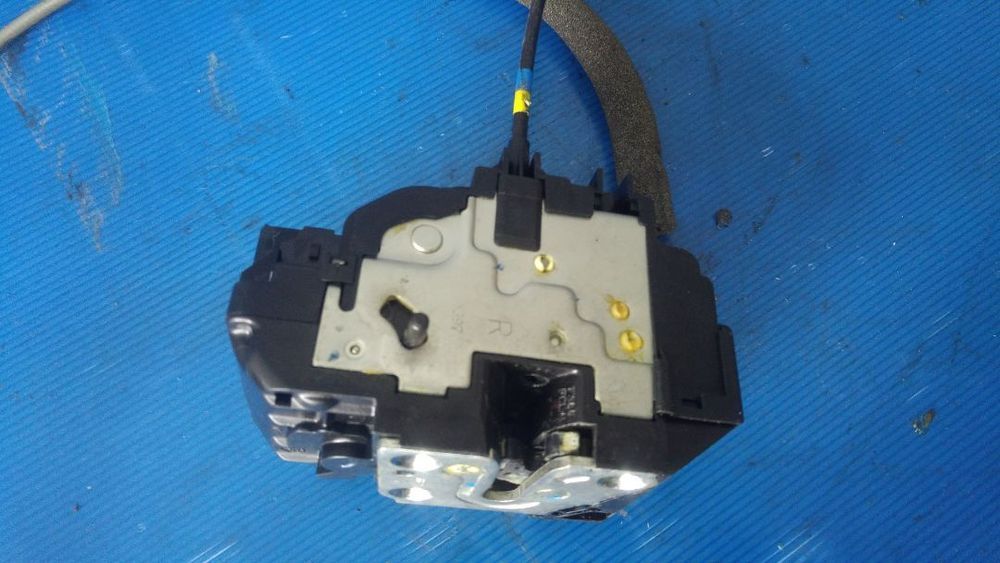 broasca dreapta spate nissan note e11  2004-2013