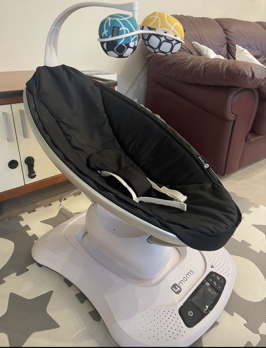 Електрическа бебешка люлка mamaRoo 4.0