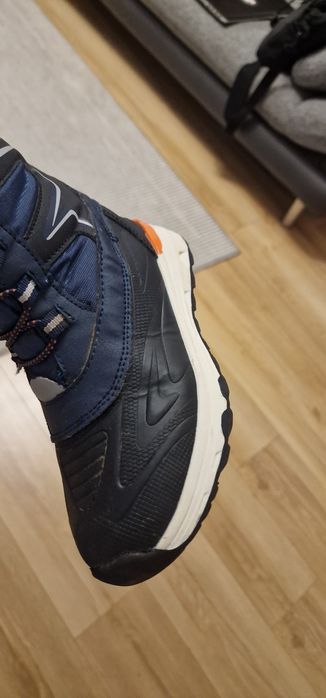 Bocanci /cizme zăpadă impermeabil 32 băieți