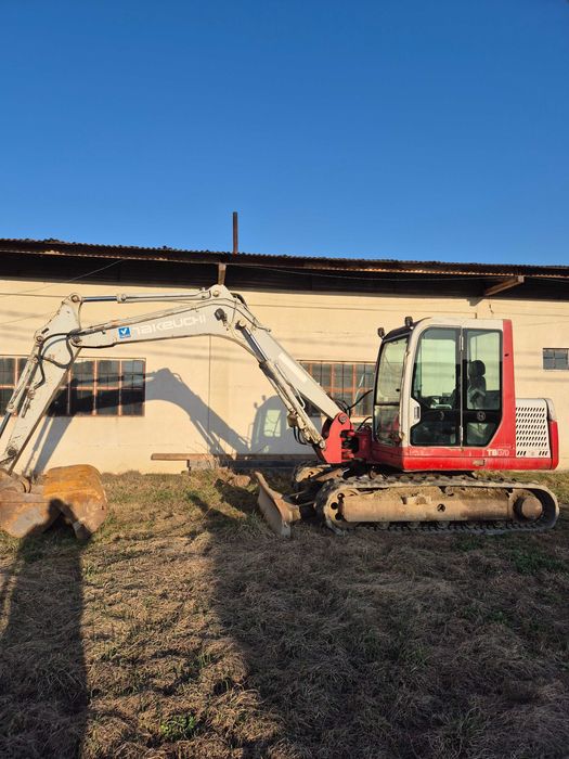 Escavator Tacheuchi 070