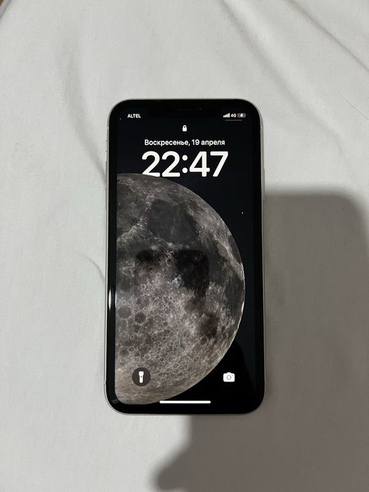 Продам айфон 11 срочно