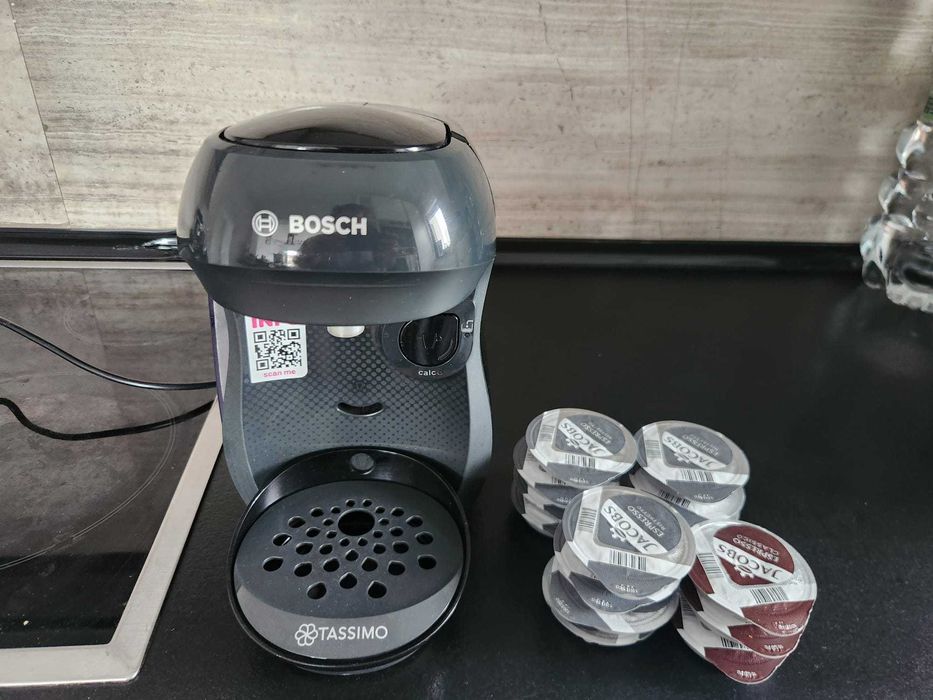 Espressor BOSCH Tassimo + 15 CAPSULE
