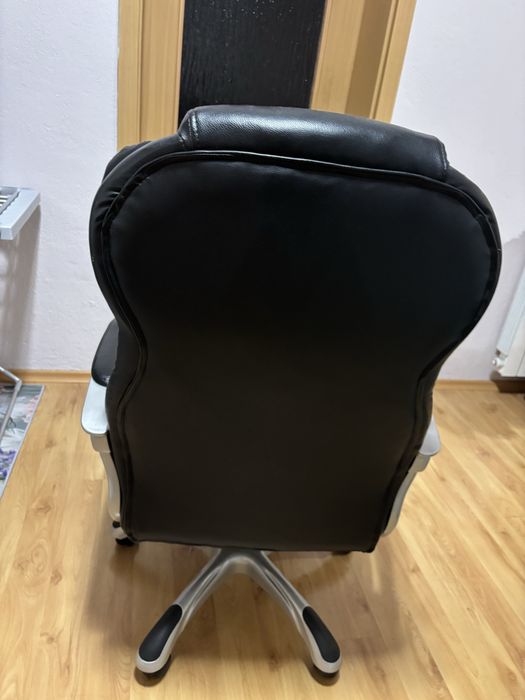 Офис стол в отлично състояние