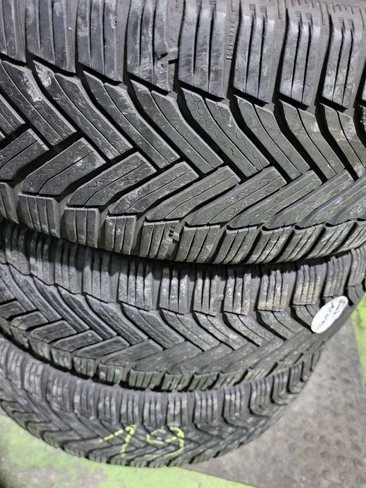 4 бр зимни 205/60/16 Michelin
