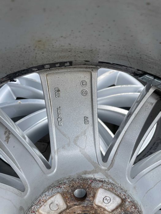 Jante VW Tiguan 7J ET43 5X112 Anvelope 235 55 18