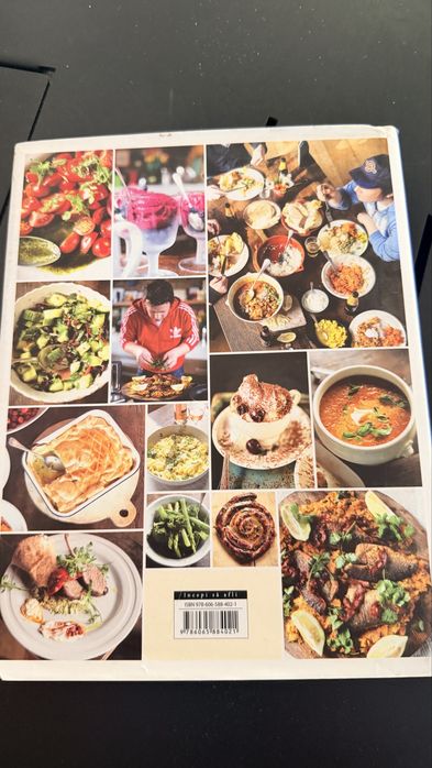 Vand carte de bucate Jamie Oliver “Gateste in 30 de minute cu Jamie”