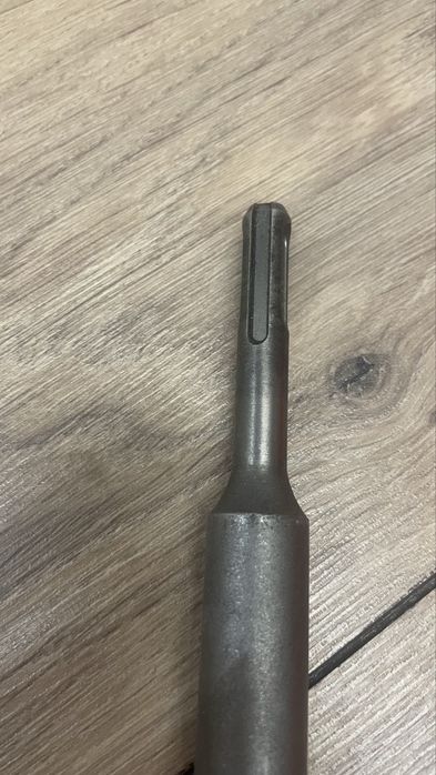 Зубр для сверления , бетона , камней